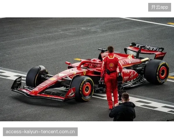 F1车队新合同生效，多名车手座位之争进入白热阶段